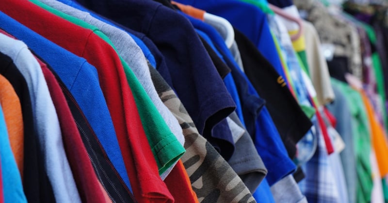 Guide pour acheter des vêtements de seconde main en ligne sans stress